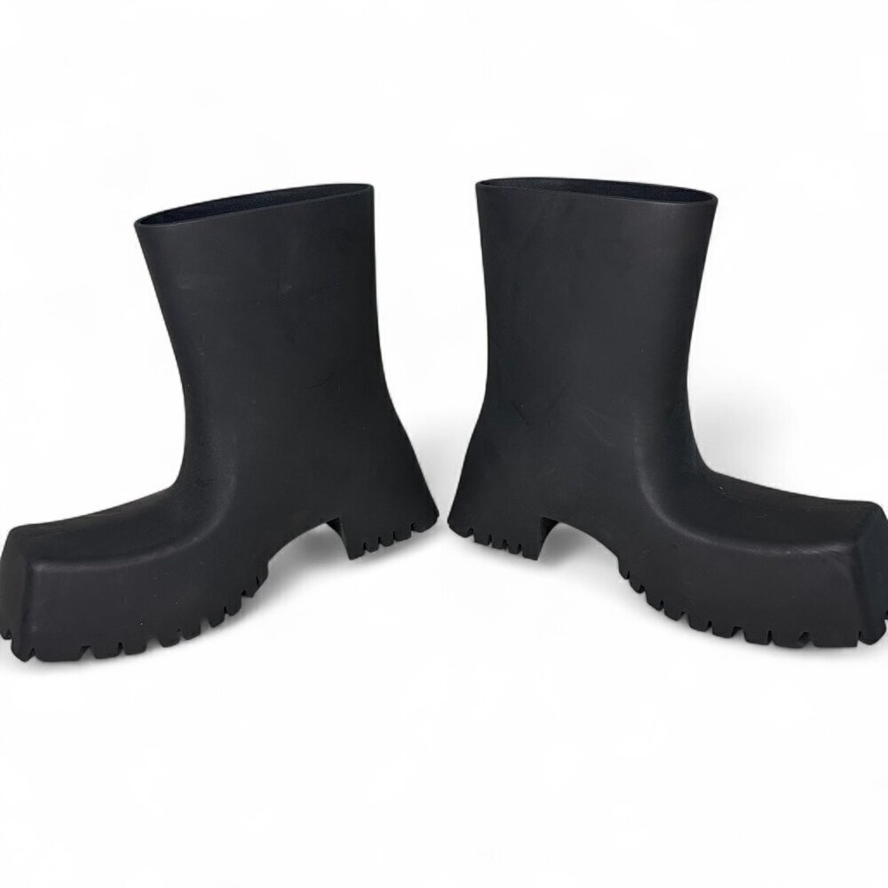 Balenciaga Women's Trooper Rubber Ankle Bootie Black EU 37, US 7 - Picture 10 of 15